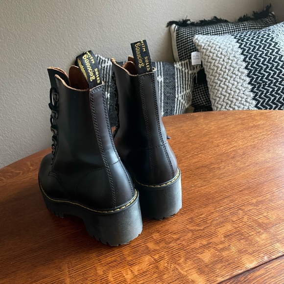 Dr Martens Leona Boot - Picture 14 of 16